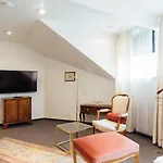 Das Kleine Hotel In Ruhiger Stadtlage