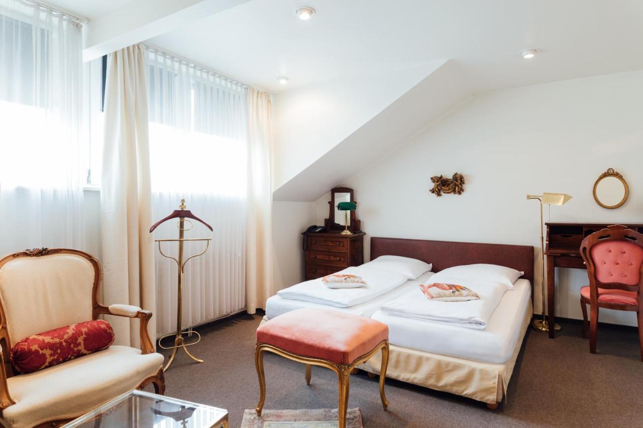 Hotel Kleine In Ruhiger Stadtlage 3*
